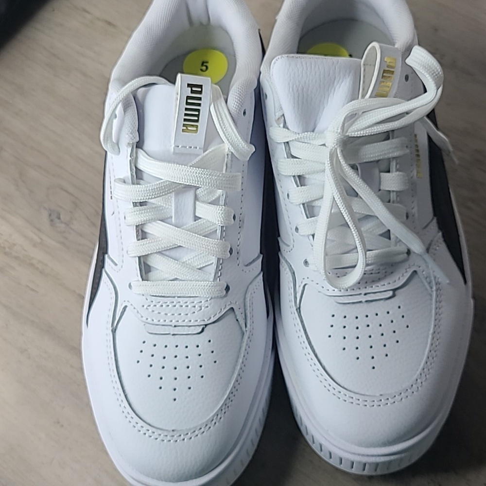 NEW Puma Platform Sneakers - Picture 7 of 8